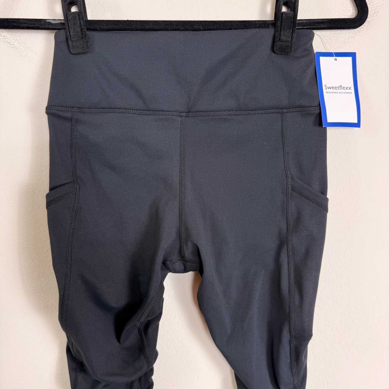 Sweetflexx Resistance Leggings Black Ruched High Waist Pockets Size 4 New — image 6 of 8